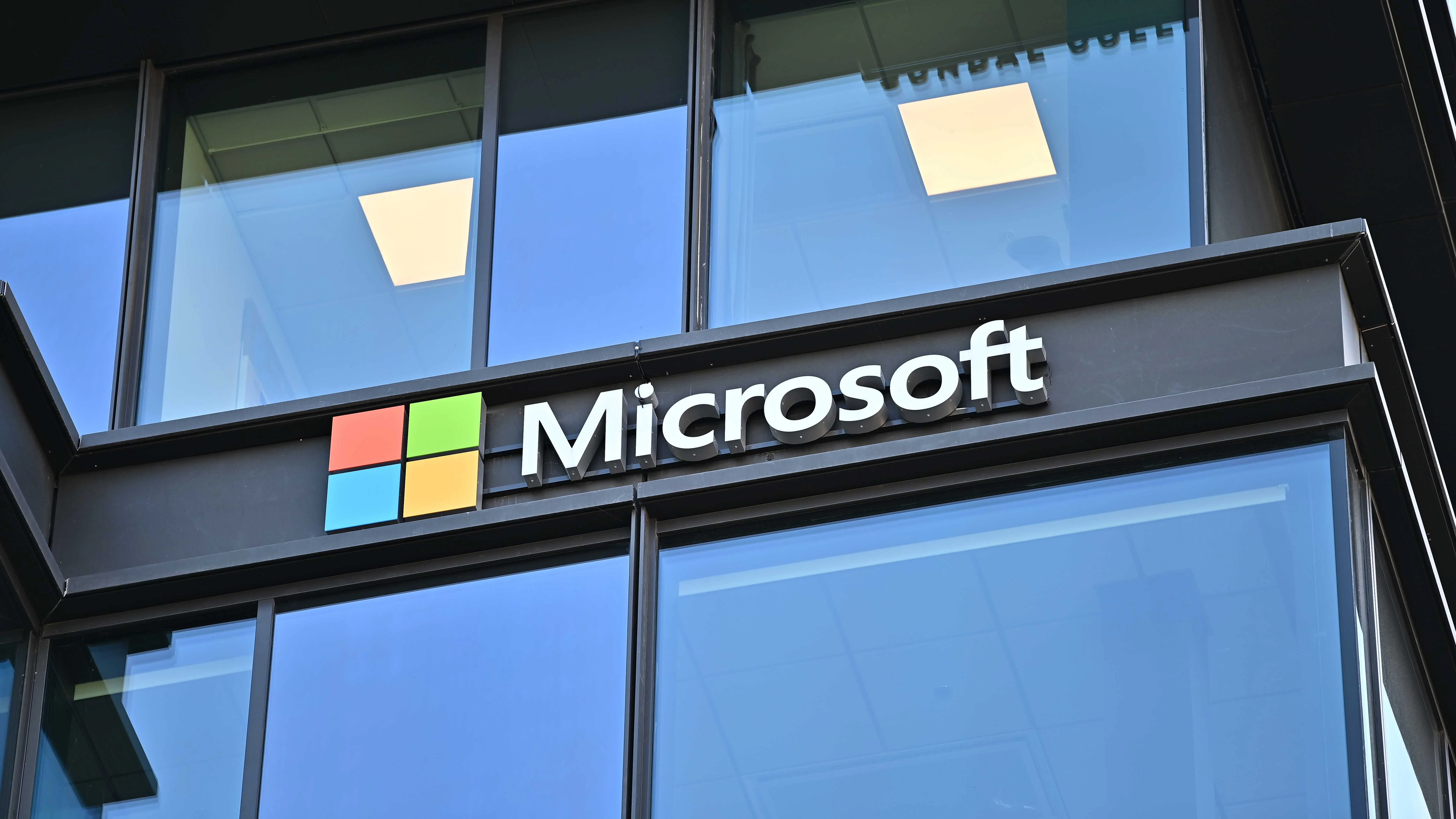 Microsoft Defender Faces New Threat as Researcher Reveals Security Bypass